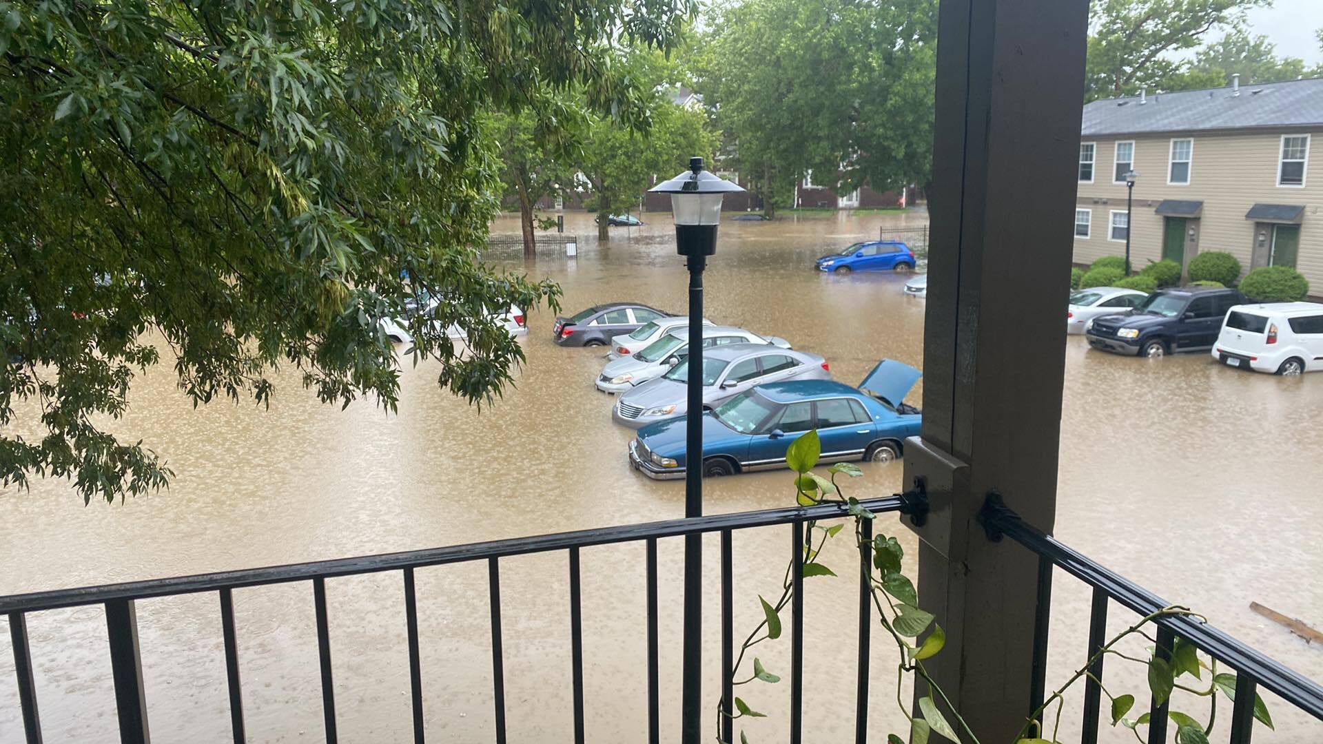 St. Louis Flooding At Least One Person Dead, 100 Rescued